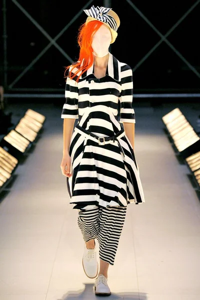Look 1